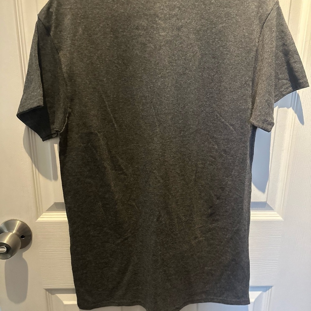 Disney Parks Feeling Fangtastic Halloween Shirt Gray Vampire Mickey Small NWT - Picture 5 of 6